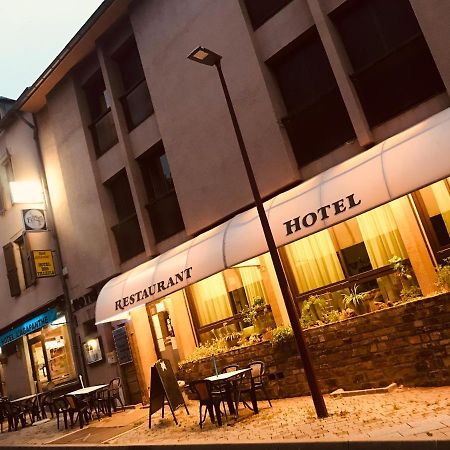 Hotel Restaurant L'Agapanthe Pont-de-Salars Exterior foto